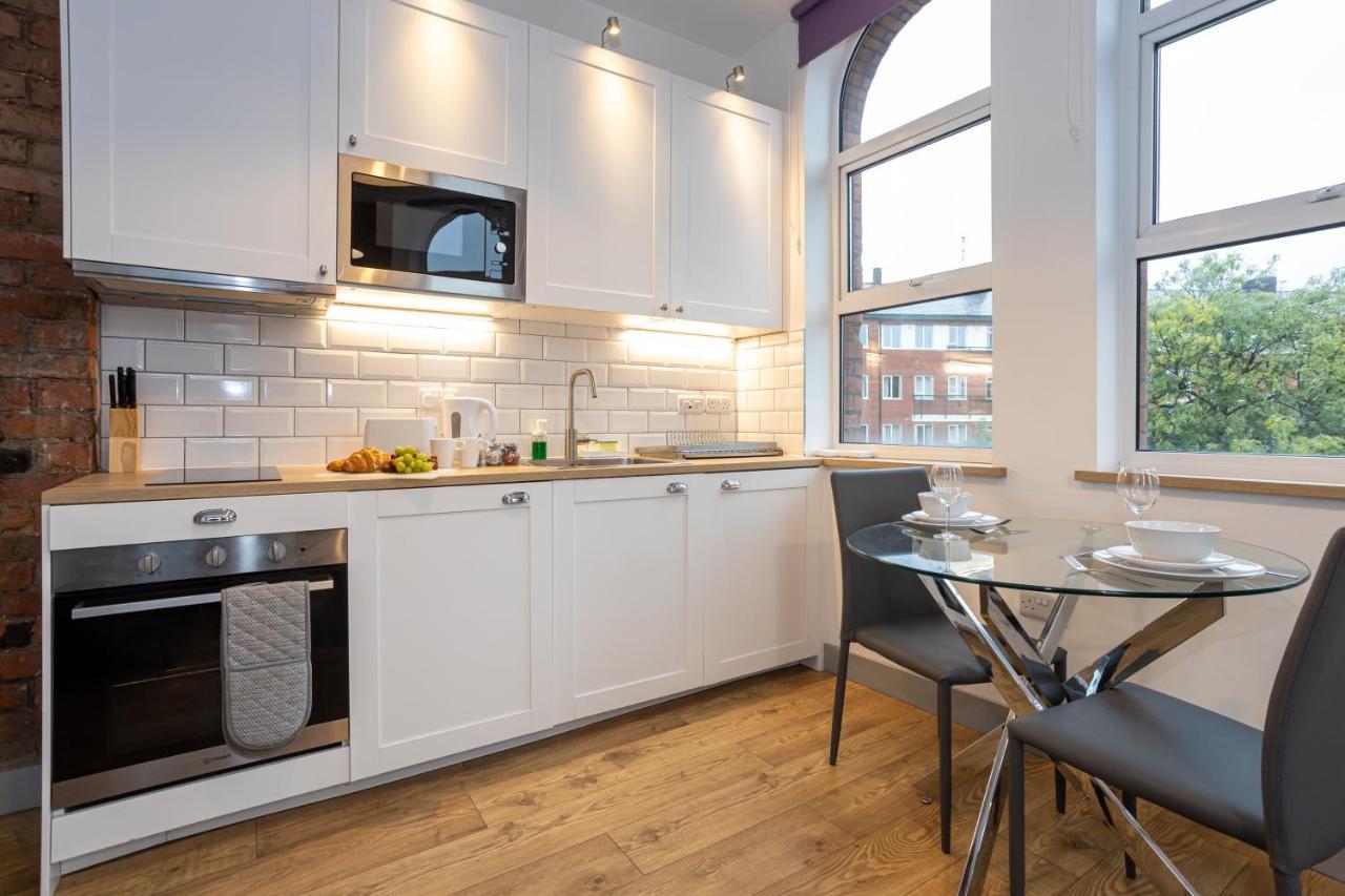 Pillo Rooms Serviced Apartments - Salford Mánchester Exterior foto