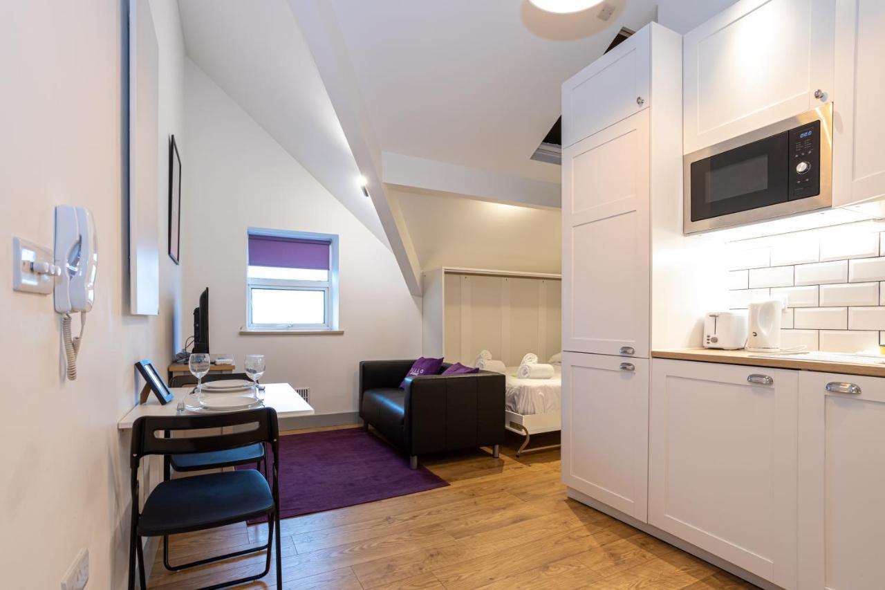 Pillo Rooms Serviced Apartments - Salford Mánchester Exterior foto